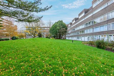 Flat 65, Vaughan Lodge Fair Acres, Bromley, BR2 9BN