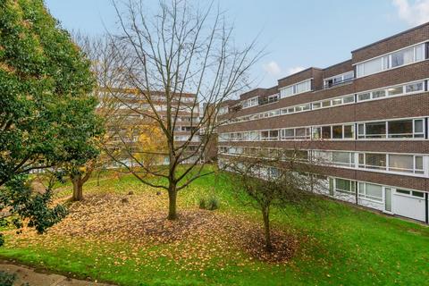 Flat 65, Vaughan Lodge Fair Acres, Bromley, BR2 9BN