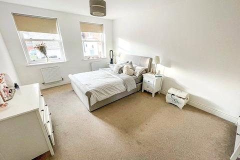1 bedroom flat for sale - Heritage Court, Lower Bridge Street, Chester, CH1