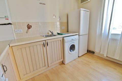 2 bedroom flat to rent, Firmin Close, Ipswich, IP1