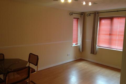 2 bedroom flat to rent, 655 Rainham Road South, RM10