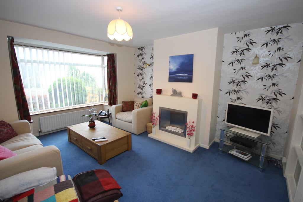 Wilton Drive, West Monkseaton... 3 bed semidetached house £270,000
