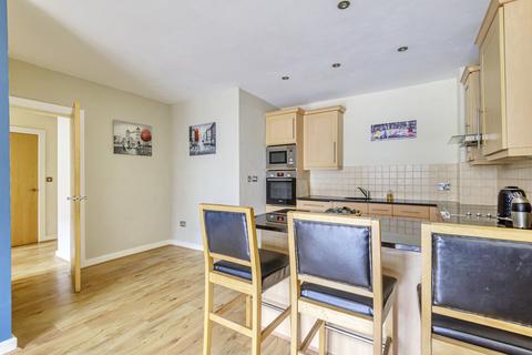2 bedroom flat for sale - Deighton Road, Wetherby, West Yorkshire, LS22