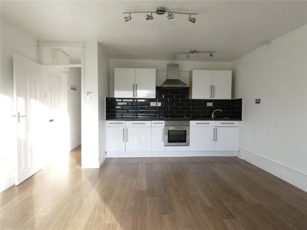 Lounge / Kitchen