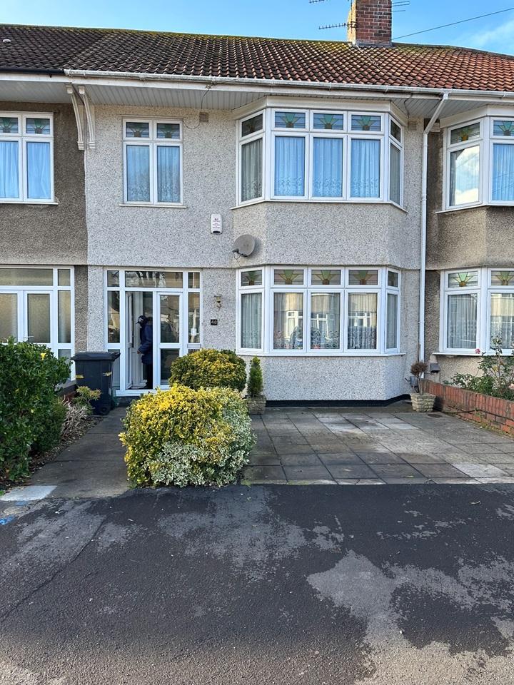 Stoneleigh Crescent 3 bed terraced house £1,400 pcm (£323 pw)