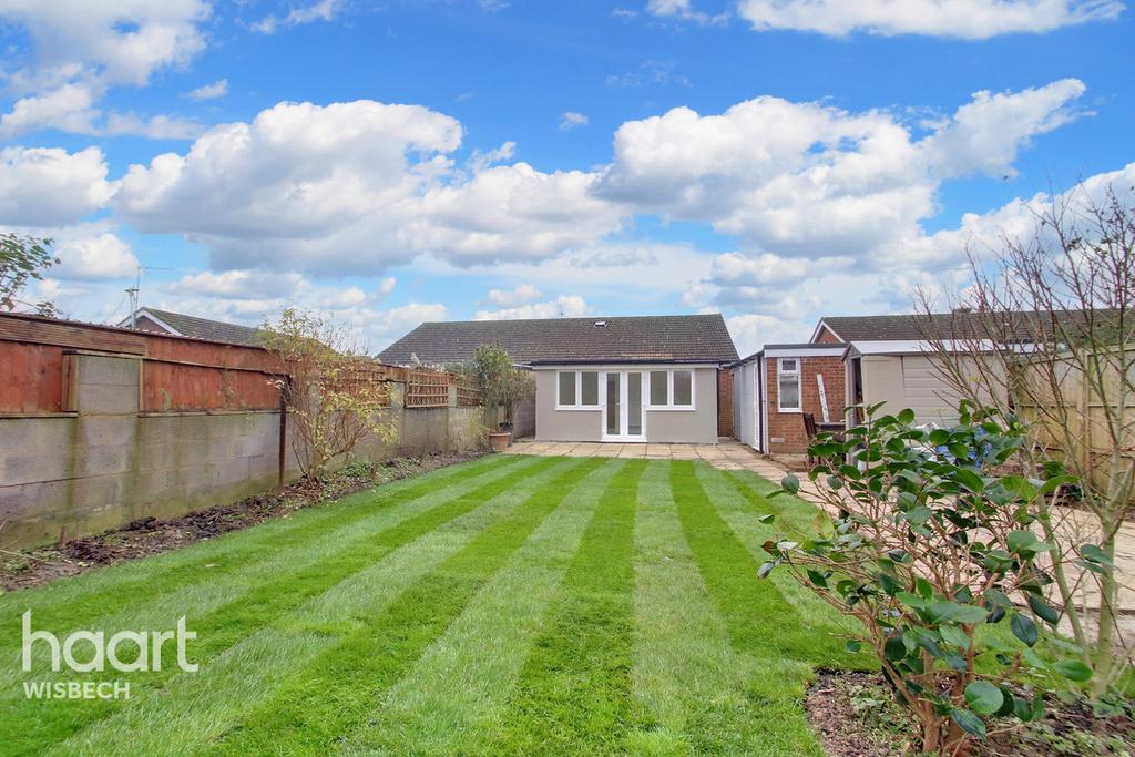 Hixs Lane, Tydd St Mary 3 bed bungalow for sale £260,000