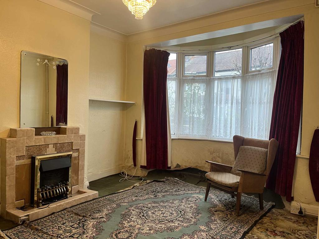 Belvedere Road, Leyton, E10 3 bed terraced house £450,000