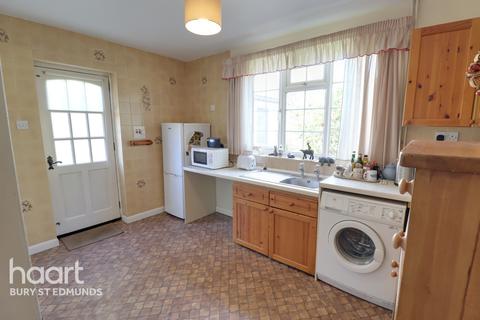 2 bedroom detached bungalow for sale - Church Road, Barningham, Bury St Edmunds