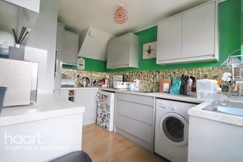 3 Bletchley Close, Swindon, SN3 6BY