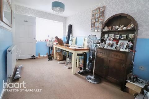 3 Bletchley Close, Swindon, SN3 6BY