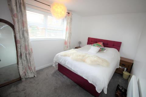 2 bedroom end of terrace house to rent, Hyrst Mews, Heworth, York, YO31