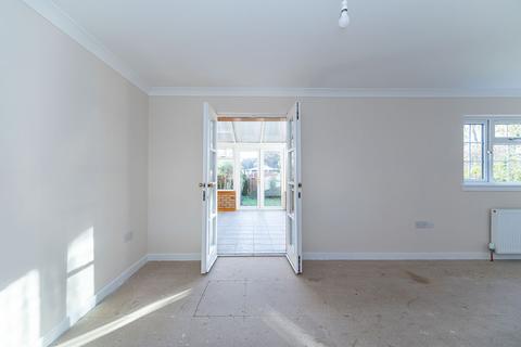 16 Braehead Avenue, Edinburgh, EH4 6QN