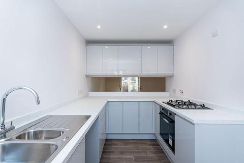 16 Braehead Avenue, Edinburgh, EH4 6QN