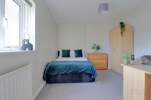 5 bedroom terraced house to rent, Hereford Street, Brighton