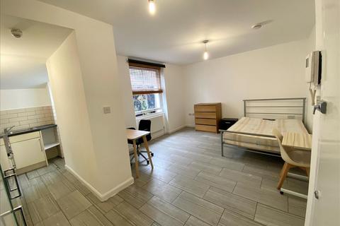 Studio to rent, Royal College Street, London, NW1