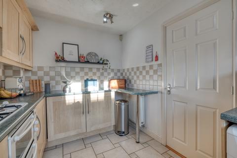 65 Hoveton Close, Redditch, B98 7HW