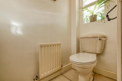 65 Hoveton Close, Redditch, B98 7HW