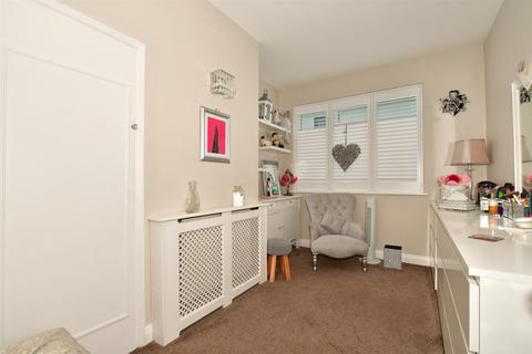 89 Hubert Road, Rainham, RM13 8AD