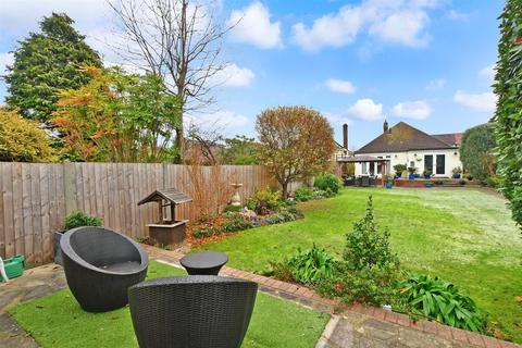89 Hubert Road, Rainham, RM13 8AD
