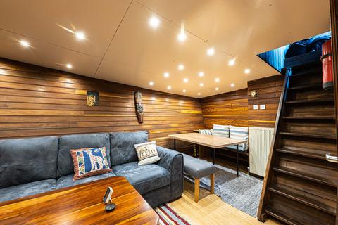 3 bedroom houseboat for sale, M V Bendix, Rochford, SS4
