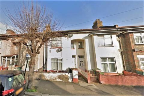 3 bedroom terraced house for sale - Kings Road, East Ham, E6