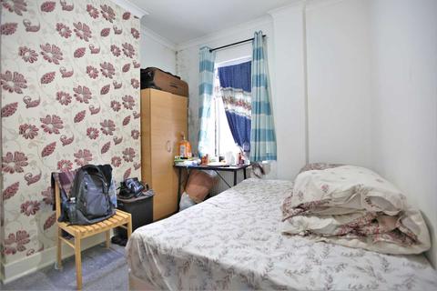 3 bedroom terraced house for sale - Kings Road, East Ham, E6