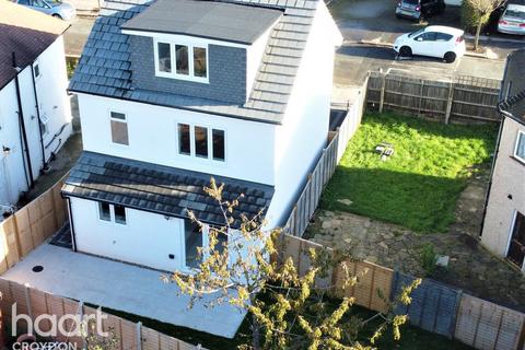 1a Thomson Crescent, Croydon, CR0 3JT