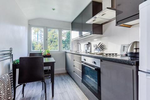 4 Cambridge Road, London, SE20 7XL