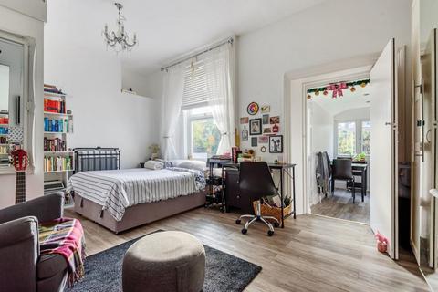4 Cambridge Road, London, SE20 7XL