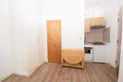 undefined, West Hendon Broadway, London  NW9