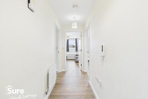 2 bedroom apartment to rent, Royal Court, Queen Marys Avenue, Watford, Hertfordshire, WD18 7JN