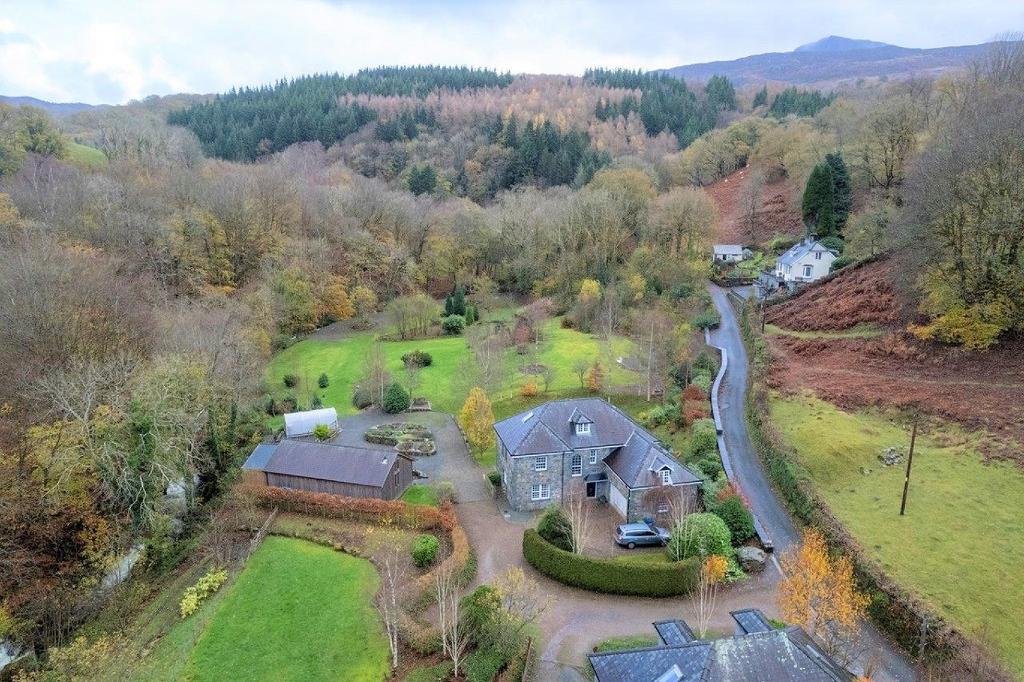 Iscoed, Maes Y Pandy, Dolgellau LL40 1NP 5 bed detached house for sale