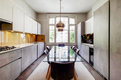 3 bedroom apartment to rent, Comeragh Road, W14