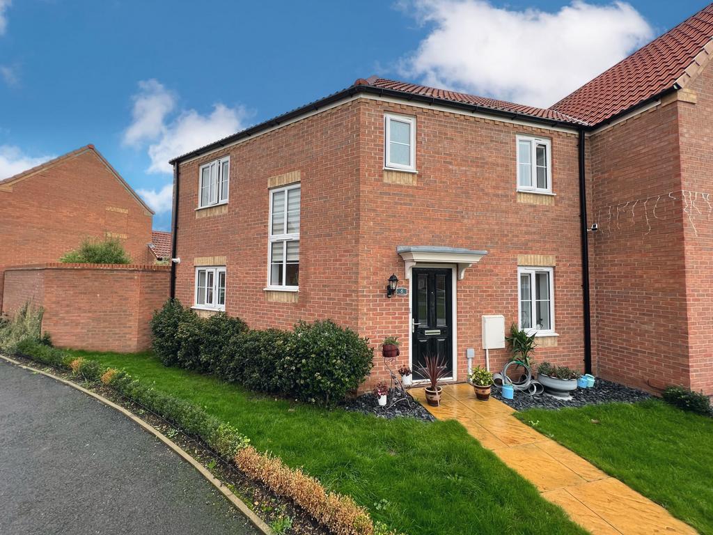 Plumpton Chase, Bourne, PE10 3 bed semidetached house for sale £230,000