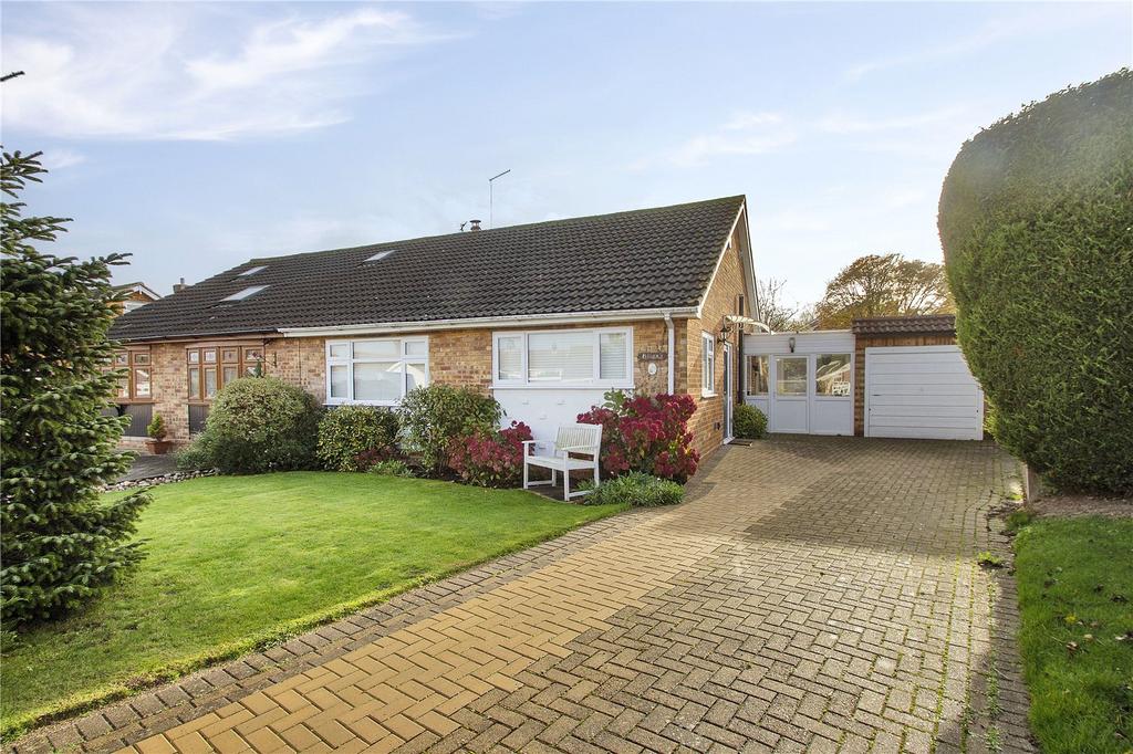 Cherry Trees, Hartley, Kent, DA3 2 bed bungalow for sale - £495,000