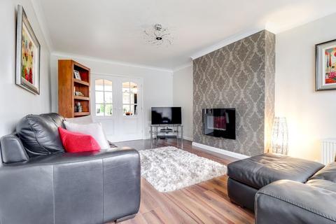 33 Fair View, Pontefract, WF8 3NT