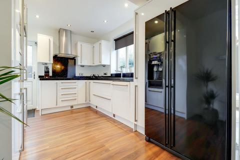 33 Fair View, Pontefract, WF8 3NT