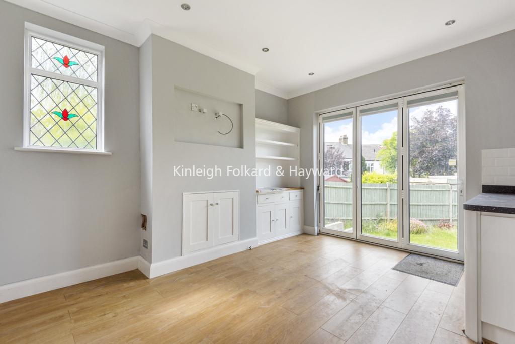 37afaad0-9839-415...