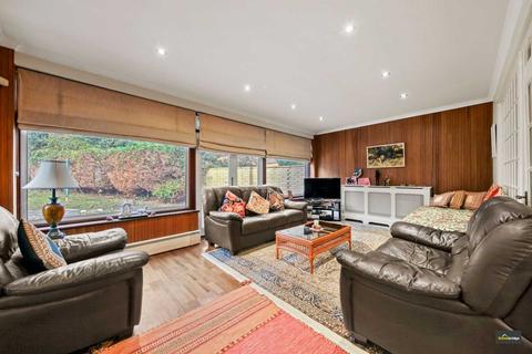 19 Nutter Lane, London, E11 2HZ