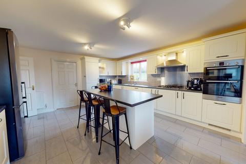 4 bedroom detached house to rent - Trem Y Coleg, Carmarthen, Carmarthenshire, SA31