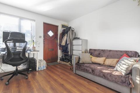 1 bedroom maisonette for sale - Lower Sunbury,  Surrey,  TW16