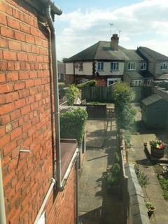 2 bedroom terraced house to rent, Broad Street, Crewe