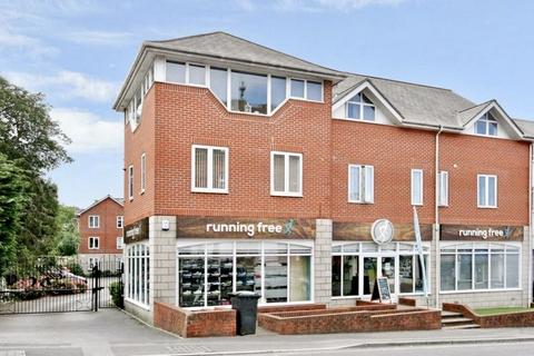 2 bed flat/apartment for rent in Ashley Cross, Poole