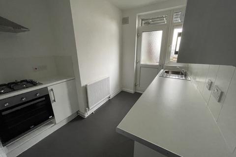 3 bedroom flat to rent - Pellatt Grove, Wood Green