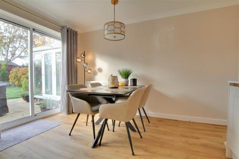 18 Tribune Close, Chatteris, PE16 6UY
