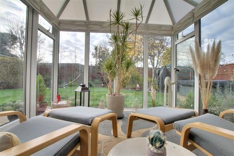 18 Tribune Close, Chatteris, PE16 6UY