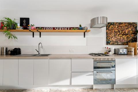 162 Capel Road, London, E7 0JT