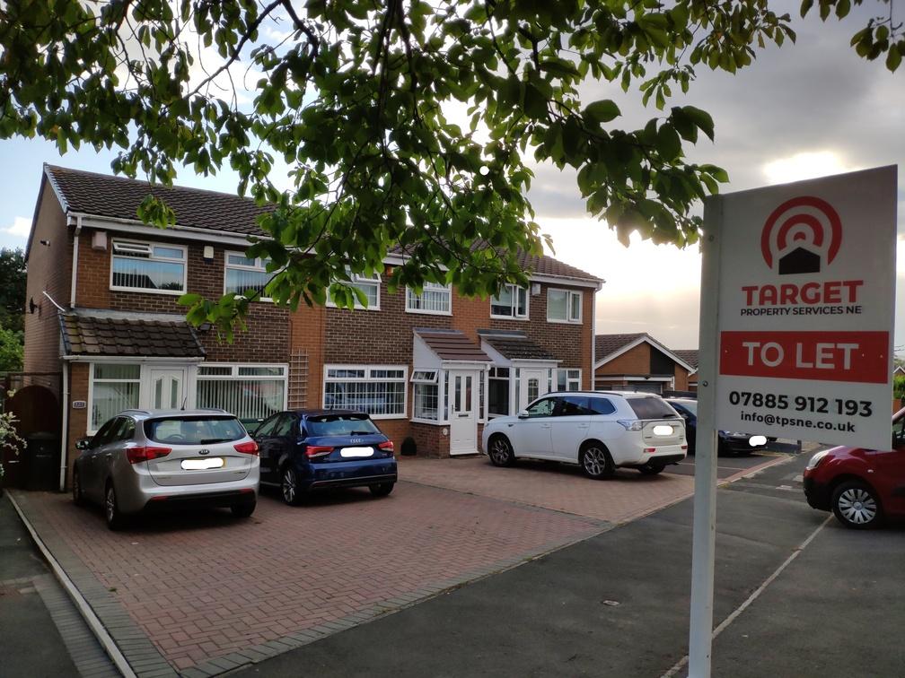 Burnham Avenue, West Denton Park... 3 bed semidetached house £895