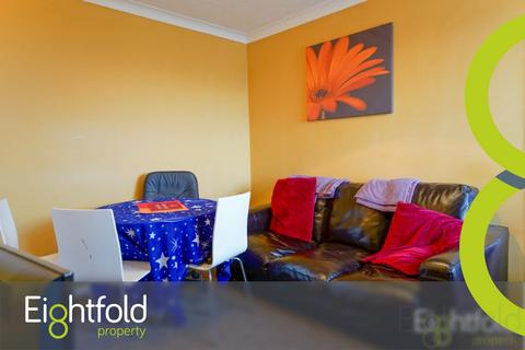 5 bedroom end of terrace house to rent, Fitch Drive, Brighton