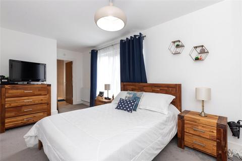 4 bedroom townhouse for sale - Swallowtail Grove, Frimley, Camberley, Surrey, GU16